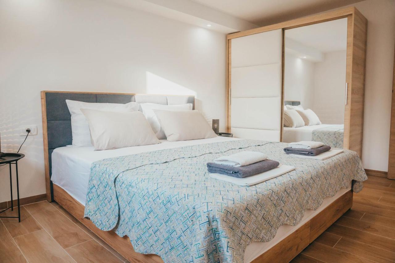 Apartments Nina Брист Екстер'єр фото