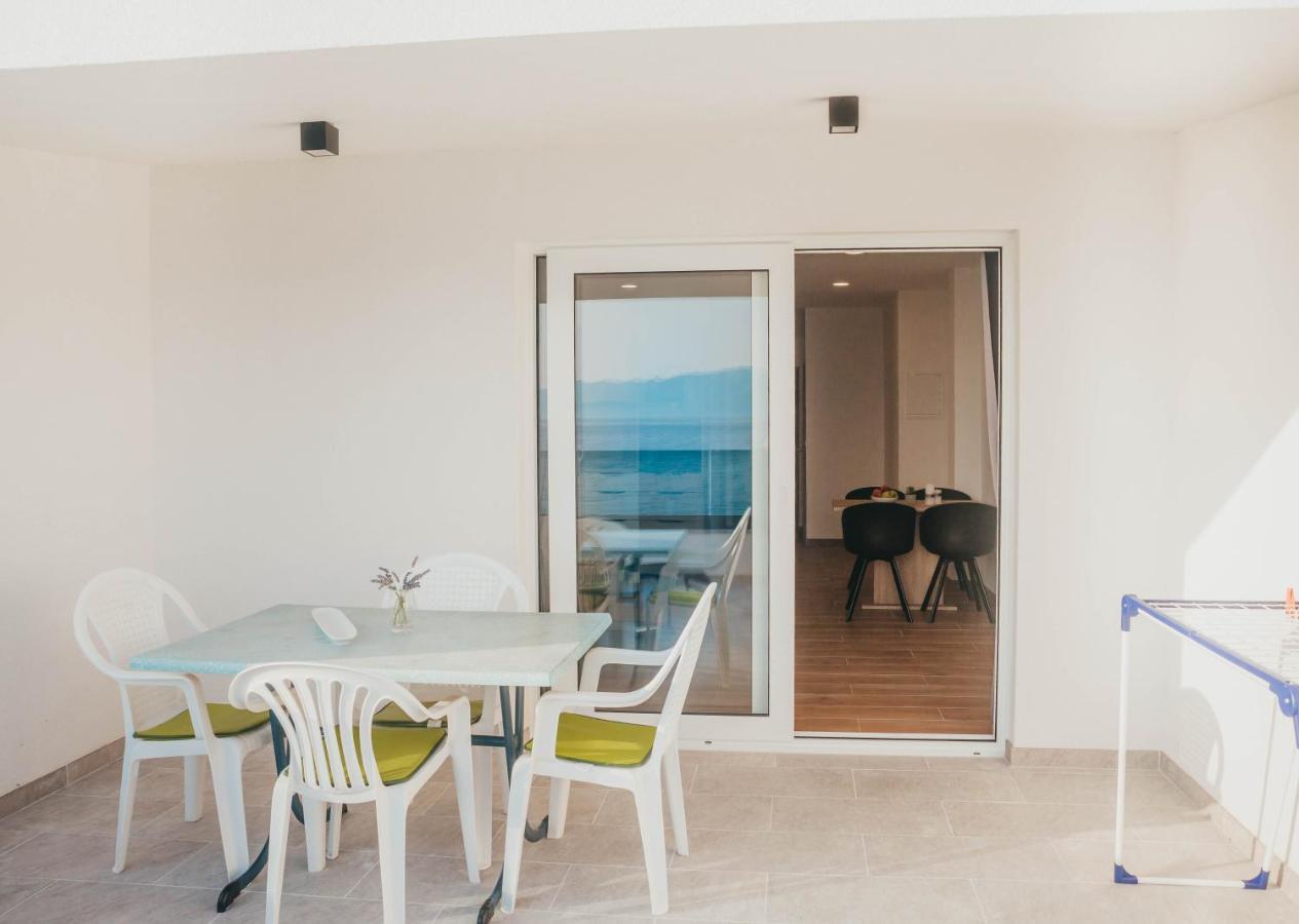 Apartments Nina Брист Екстер'єр фото
