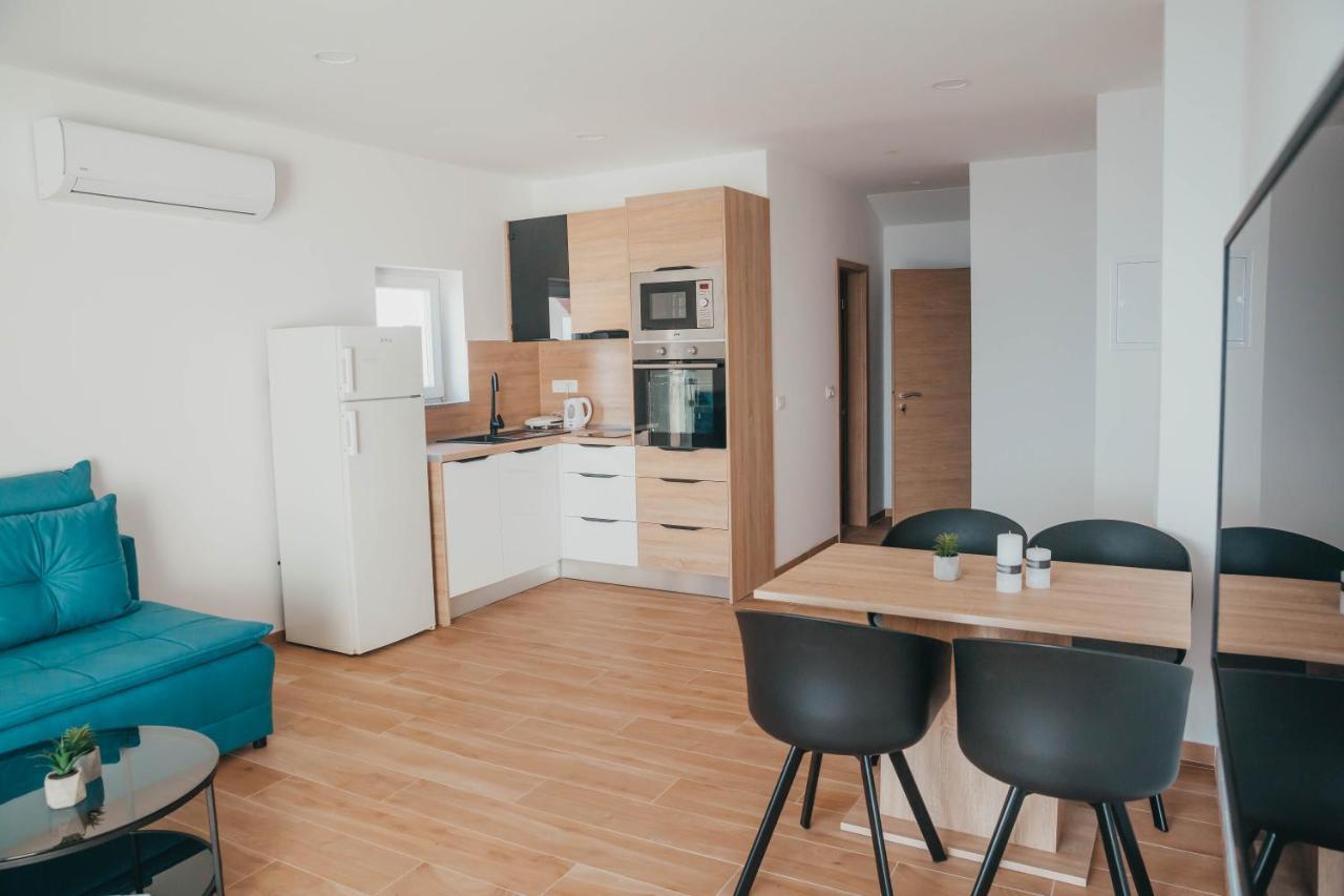 Apartments Nina Брист Екстер'єр фото