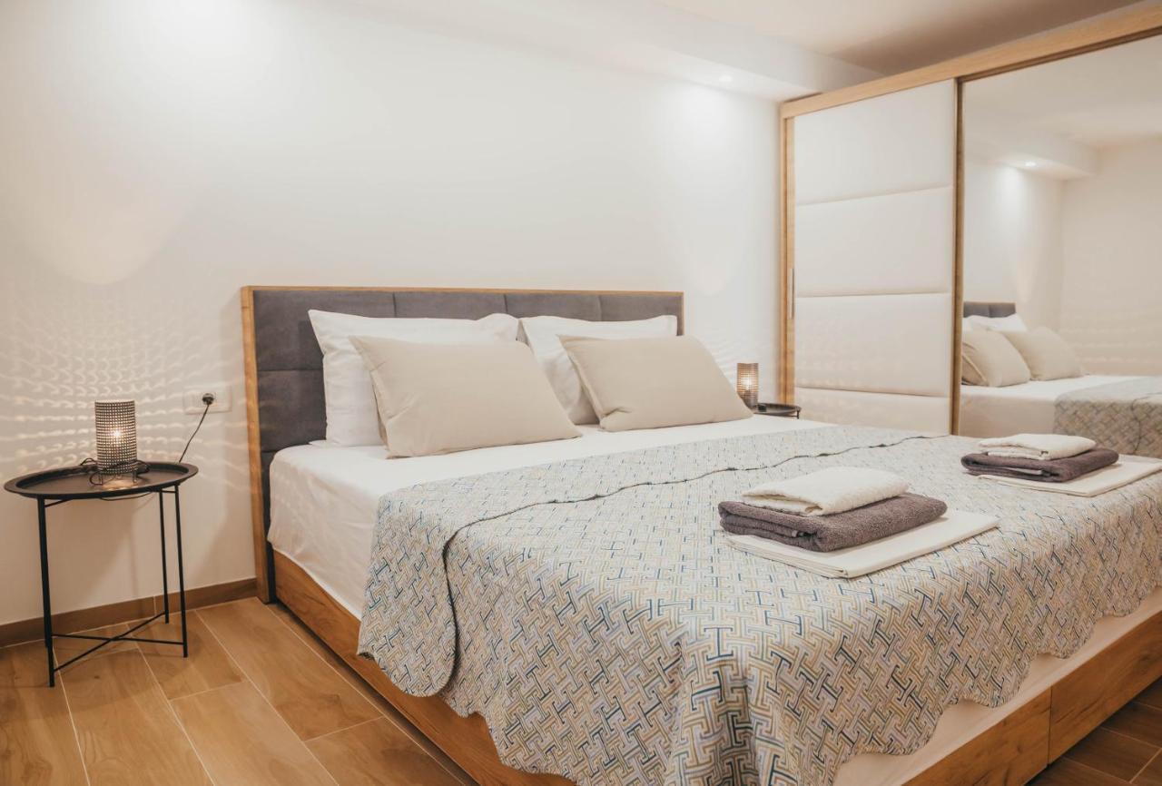 Apartments Nina Брист Екстер'єр фото